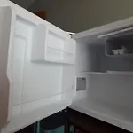 Privada Confortavel Com Piscina Em Проживание в семье *